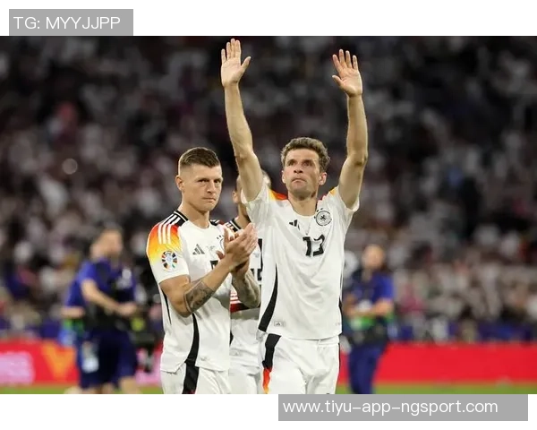 阿尔巴与布斯克茨宣布退役穆勒致敬两位传奇球员