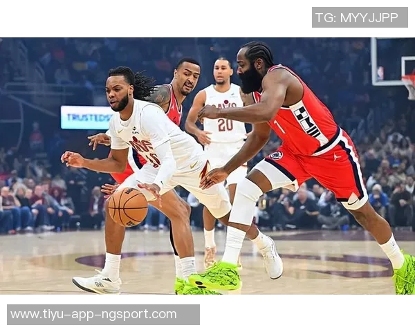 加兰表现低迷仅得6分13投2中状态堪忧助攻虽多难掩失利